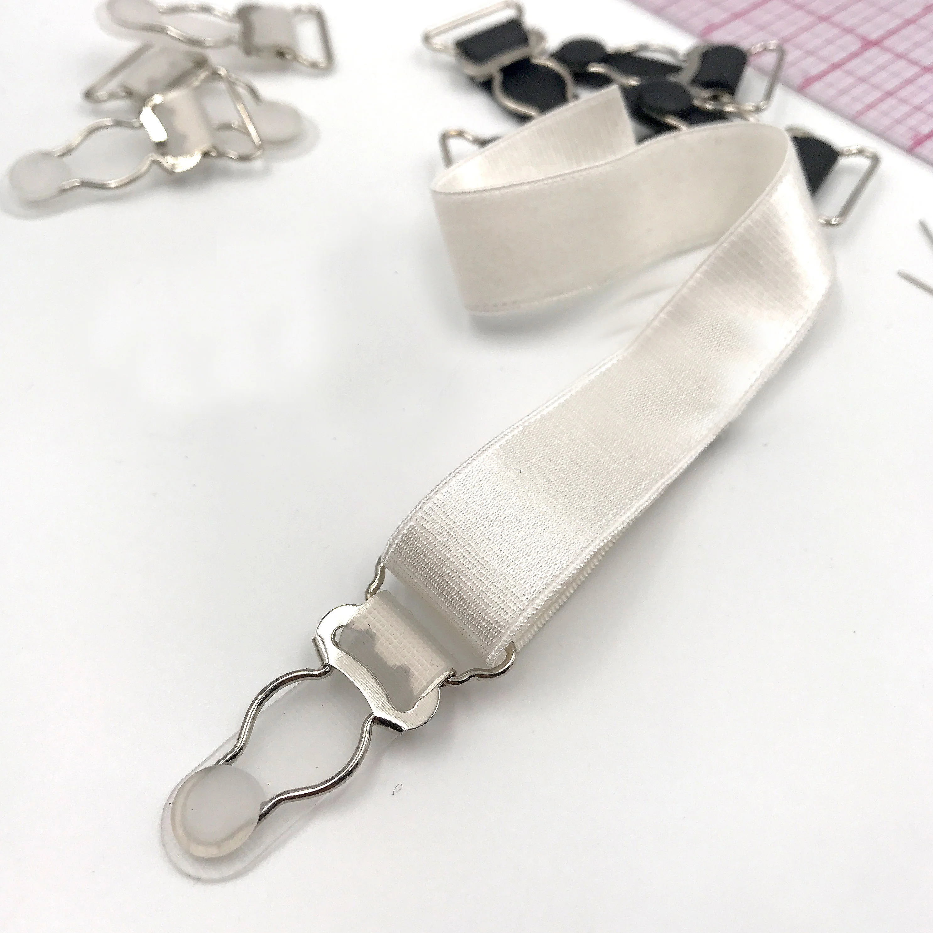 3/4" (20mm) Garter Clips for Lingerie in Clear/Silver or Black/Silver - Set of 4 - Image 4