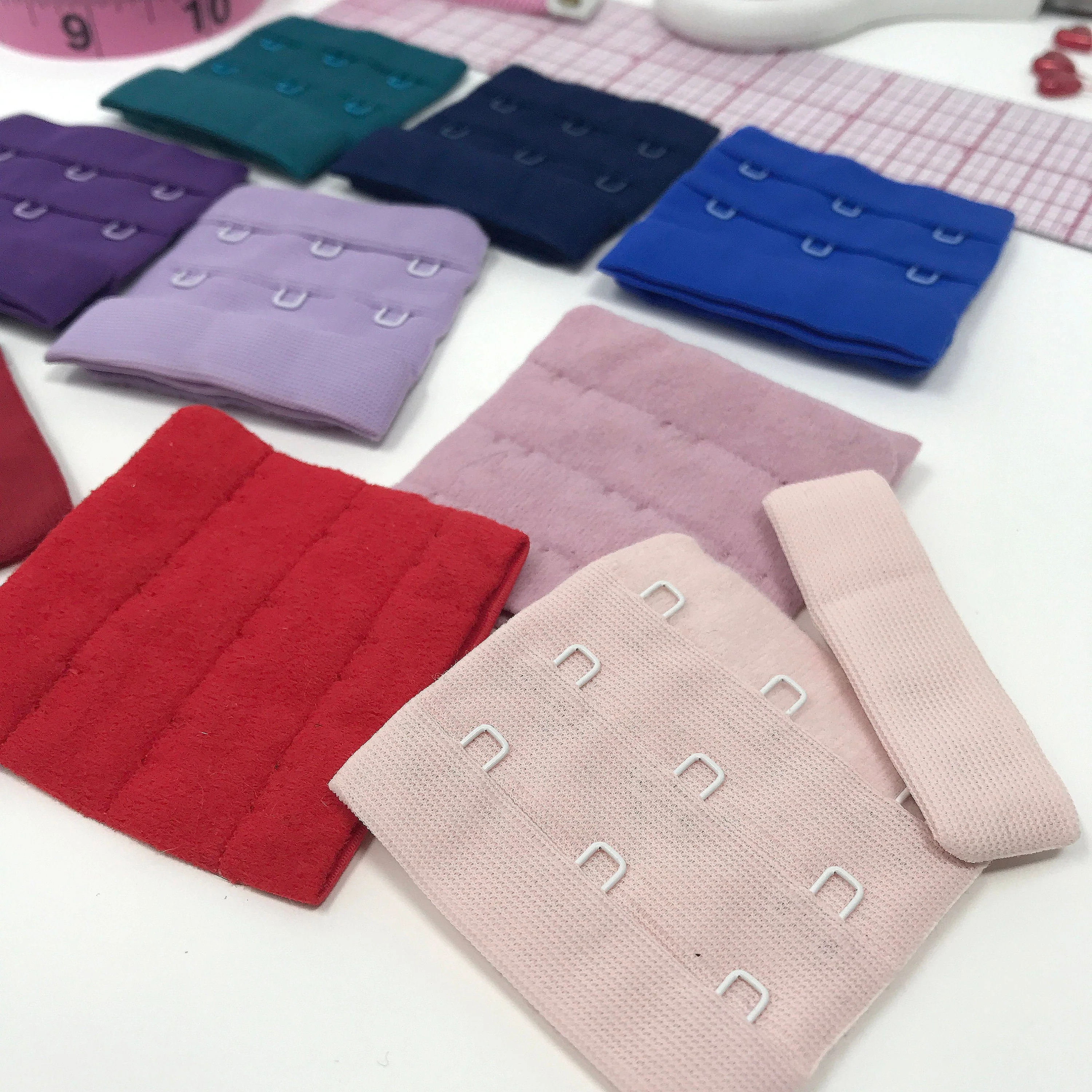 3 x 3 Row Hook and Eye, plush back - Image 4