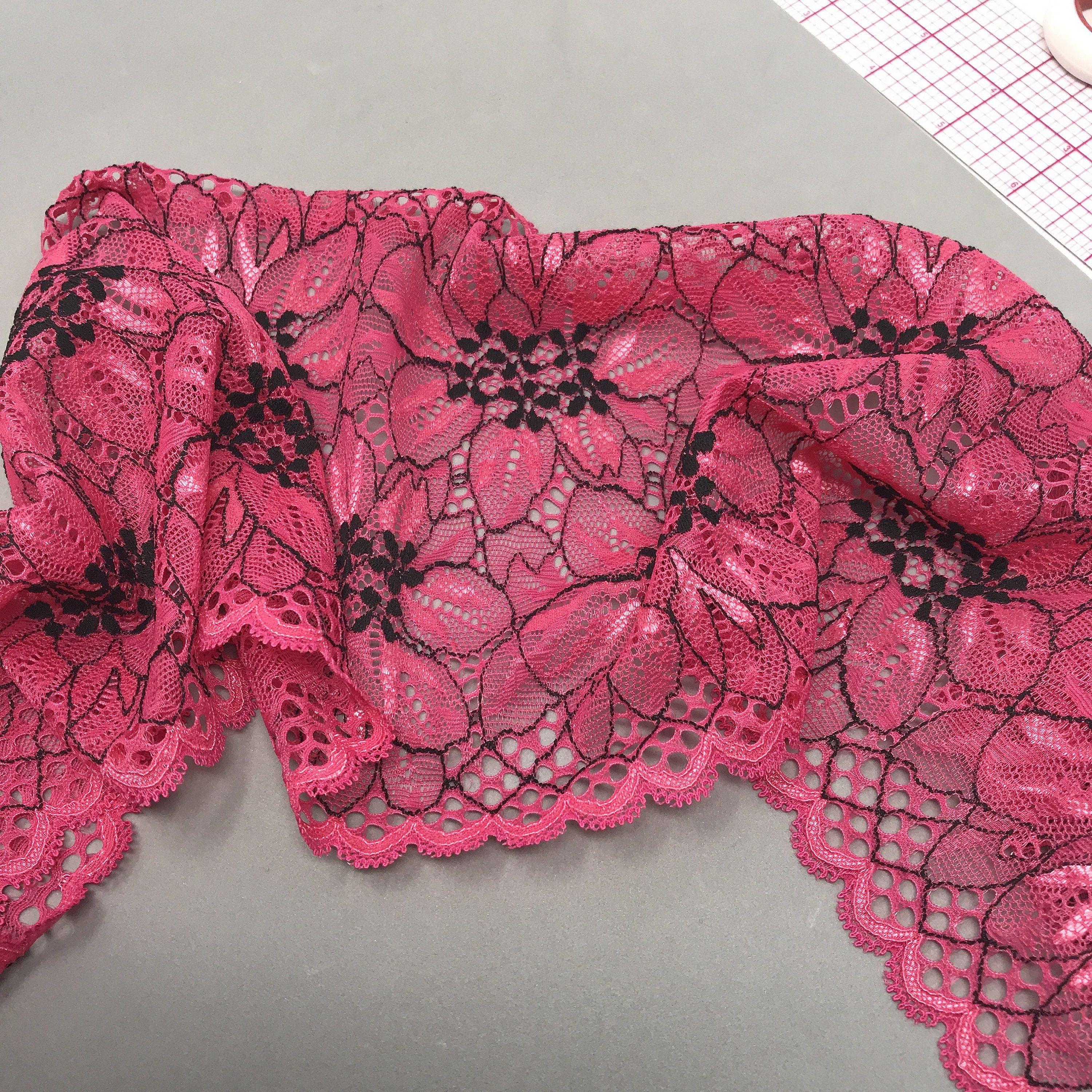 6 3/4" (17cm) Scalloped Stretch Lace- 1 Yard - Image 3