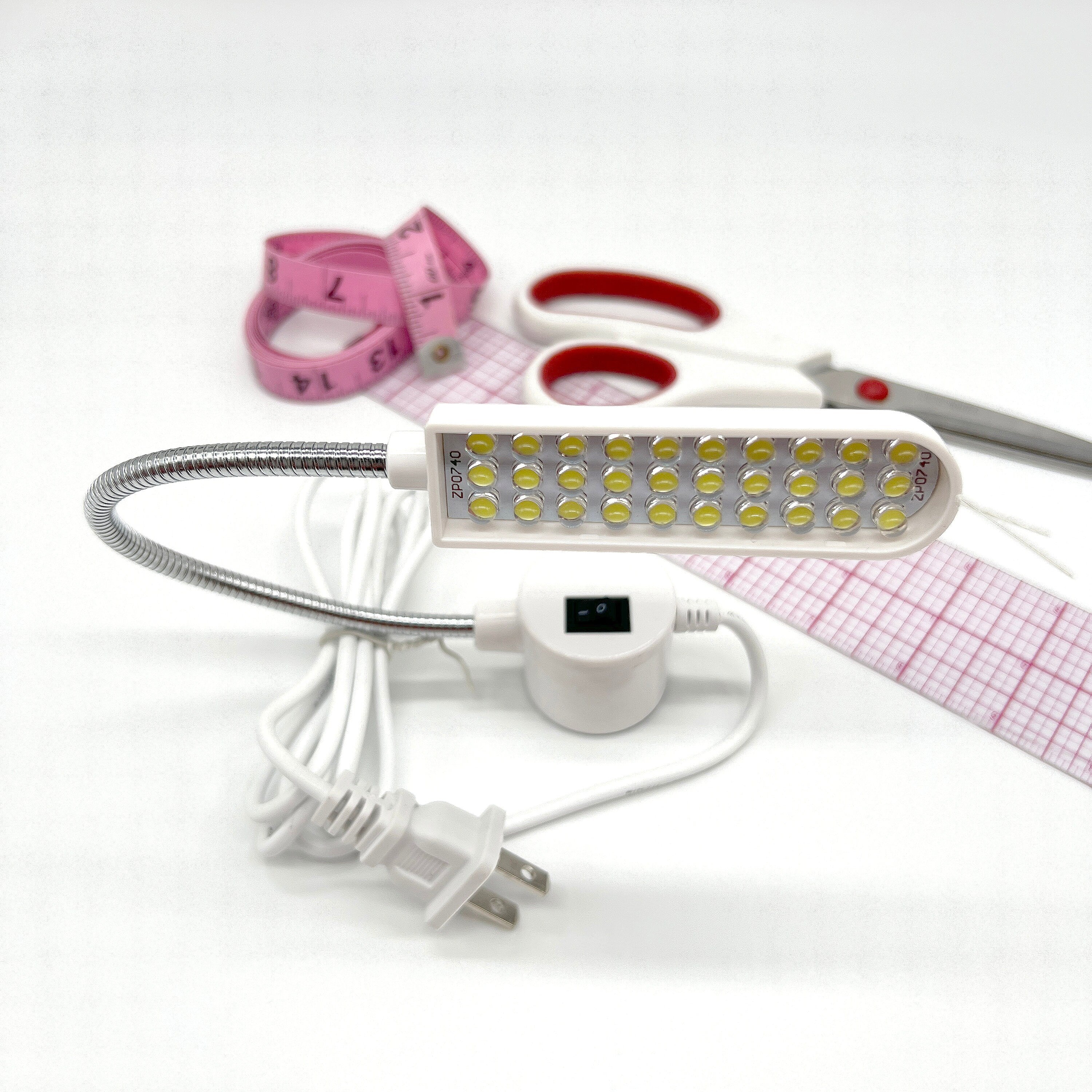 U.S. North America Plug Version- Powerful Magnetic Adjustable Sewing Machine 30 LED Light - Image 4