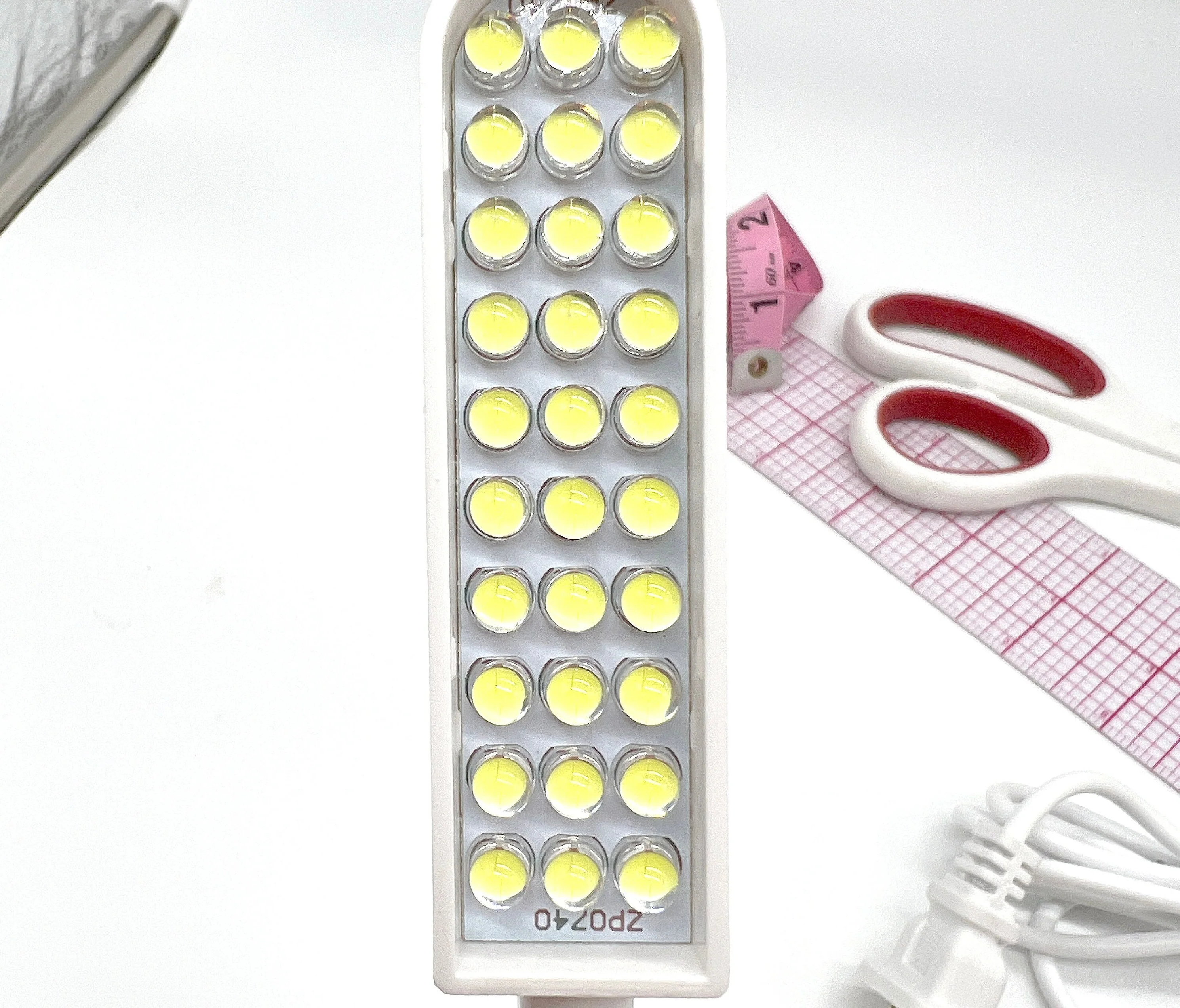 EU European Plug Version- Powerful Magnetic Adjustable Sewing Machine 30 LED Light - Image 10