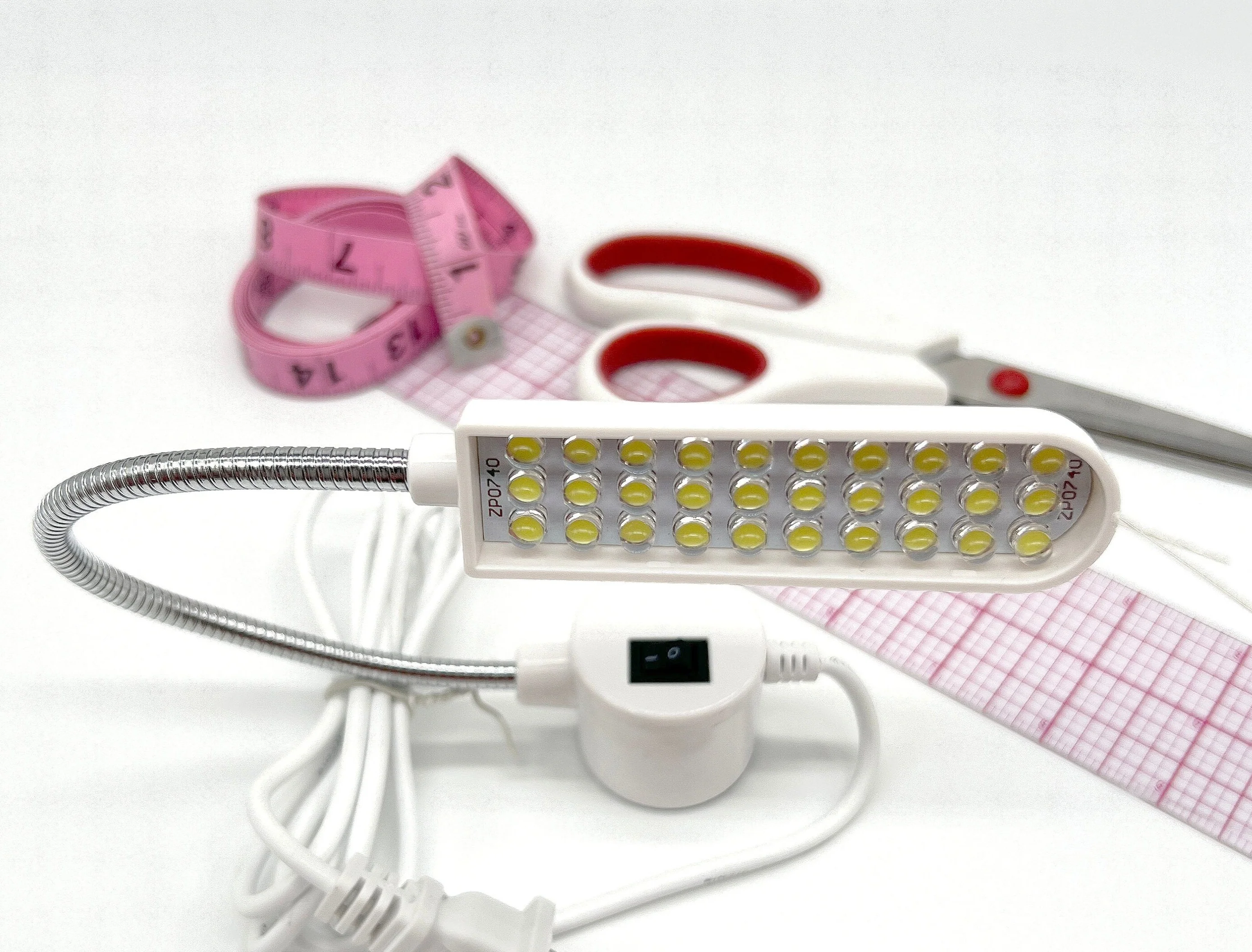 EU European Plug Version- Powerful Magnetic Adjustable Sewing Machine 30 LED Light - Image 4
