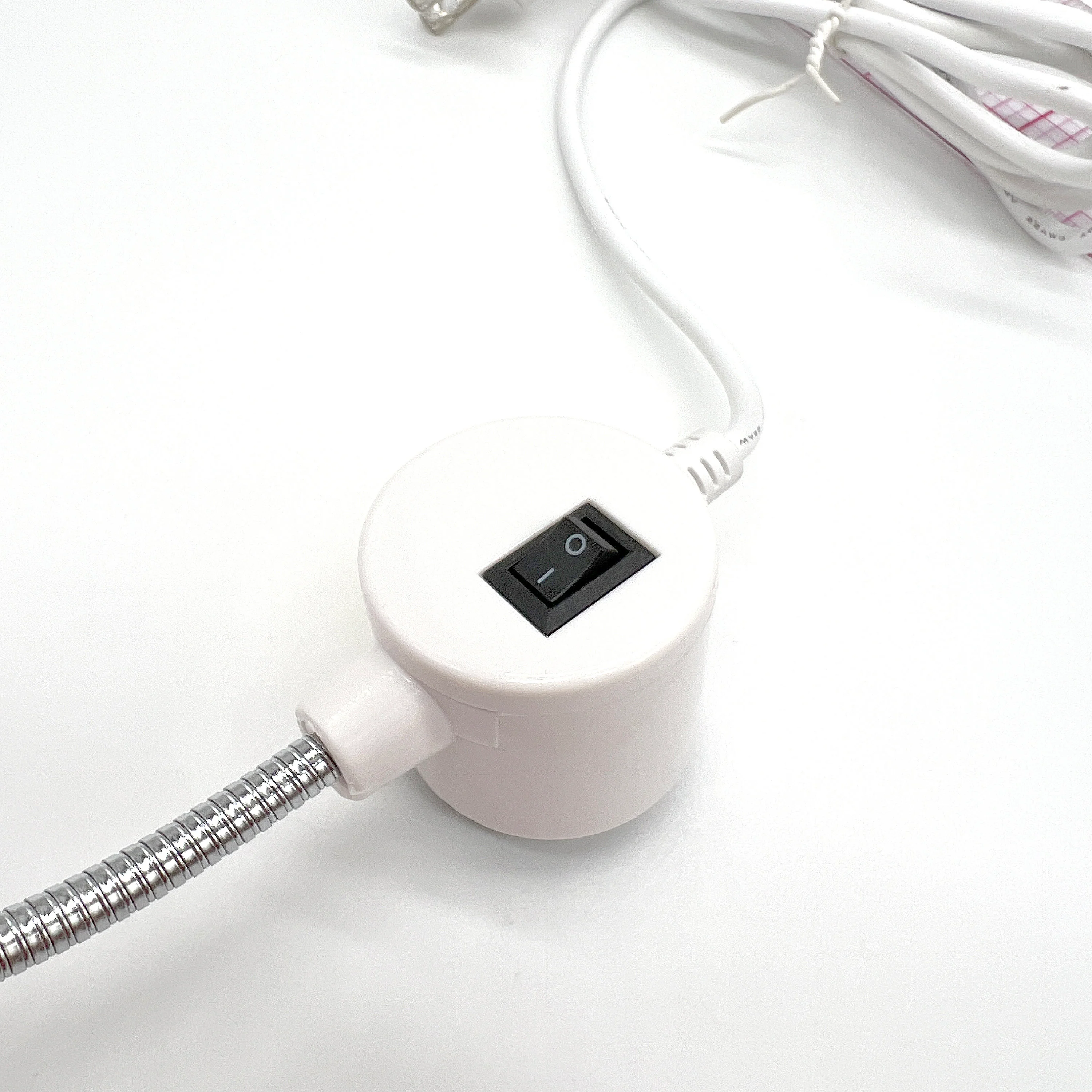 EU European Plug Version- Powerful Magnetic Adjustable Sewing Machine 30 LED Light - Image 7