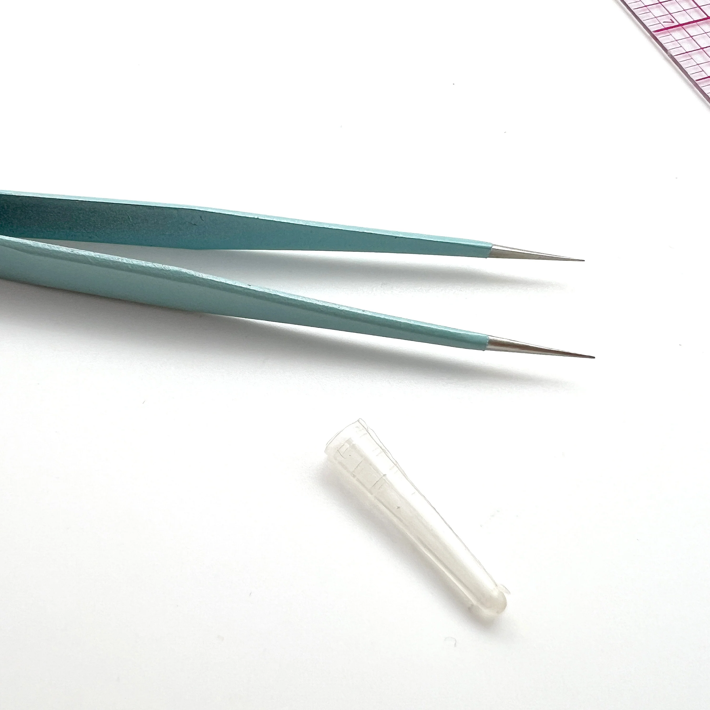 Sewing Thread Tweezers with Straight Tip- 4 Colors - Image 3