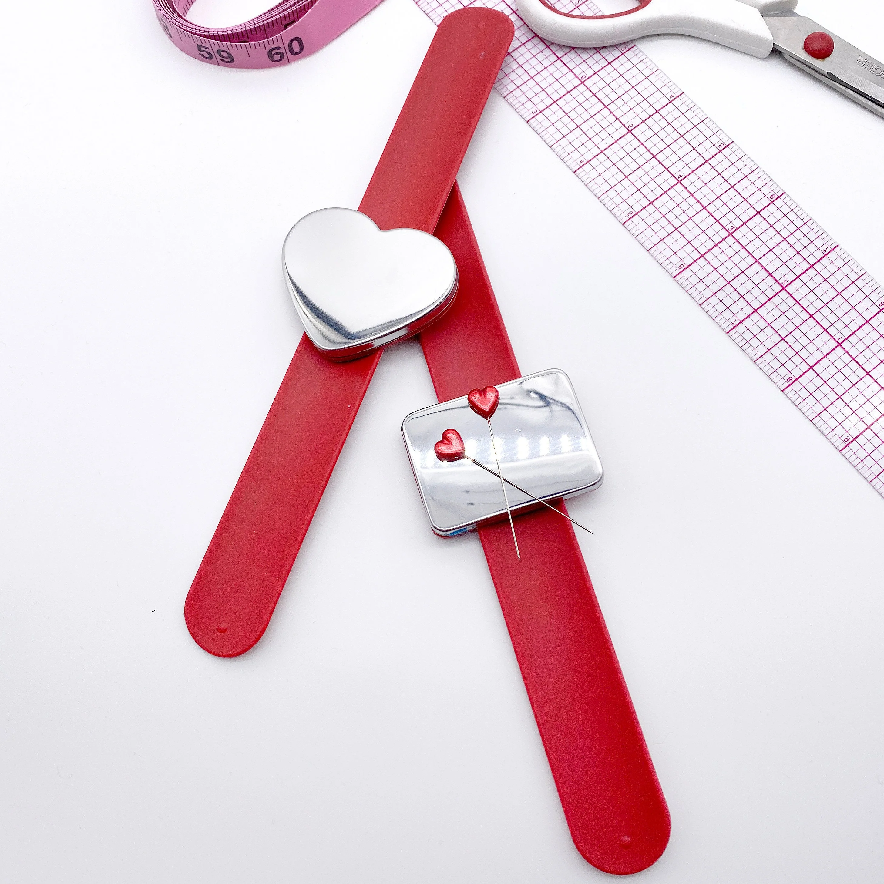 Silicone Magnetic Wrist Pincushion, Heart or Rectangular shaped– One Size Fits All! - Image 3